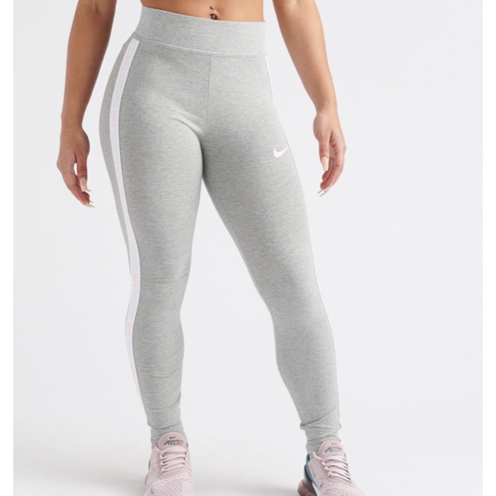 Nike Hyper Femme Leggings